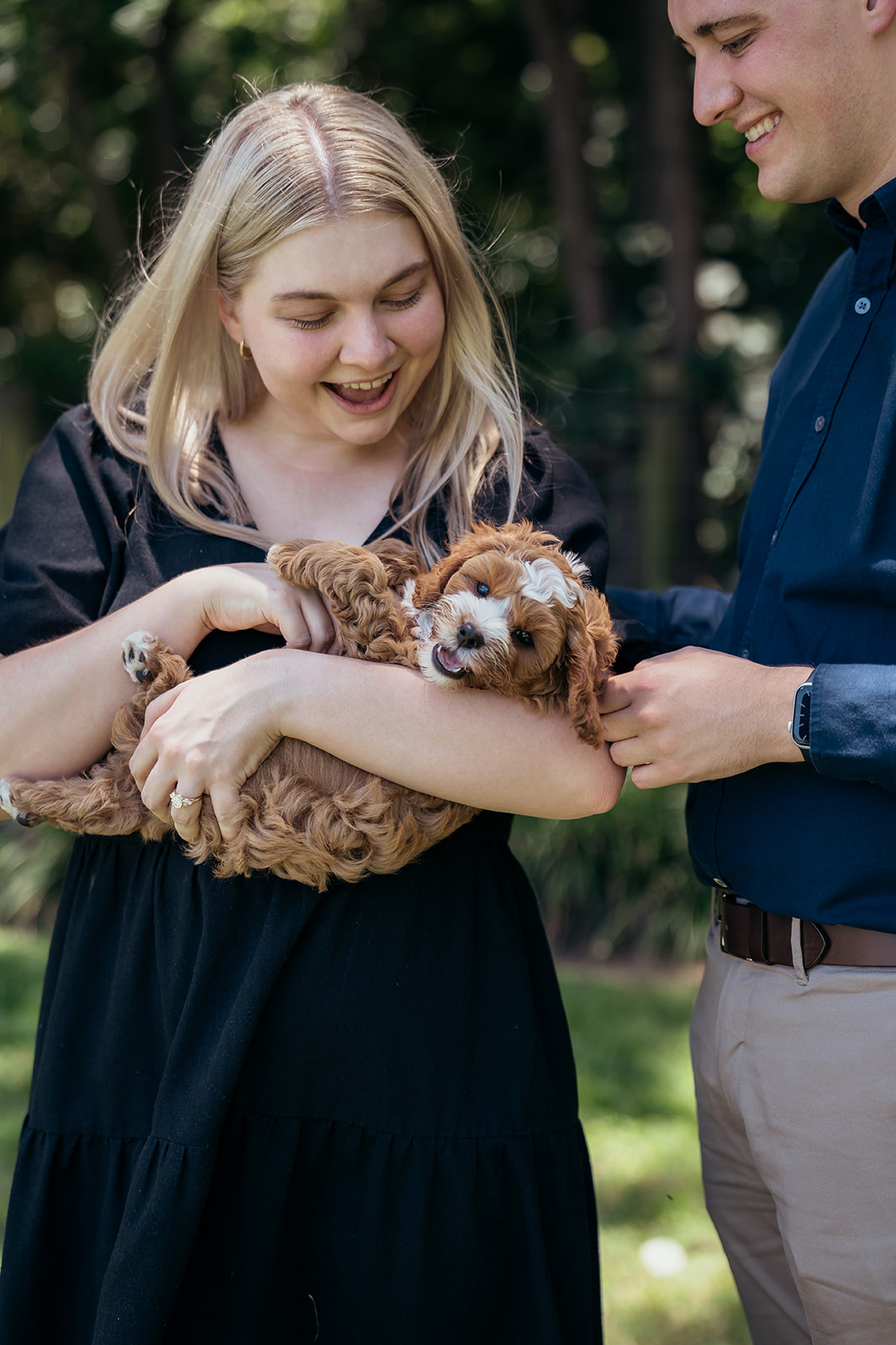engagement photos with puppy